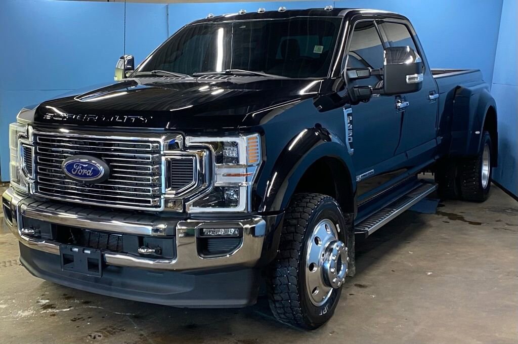 Used 2022 Ford F-450 Lariat Truck Crew Cab