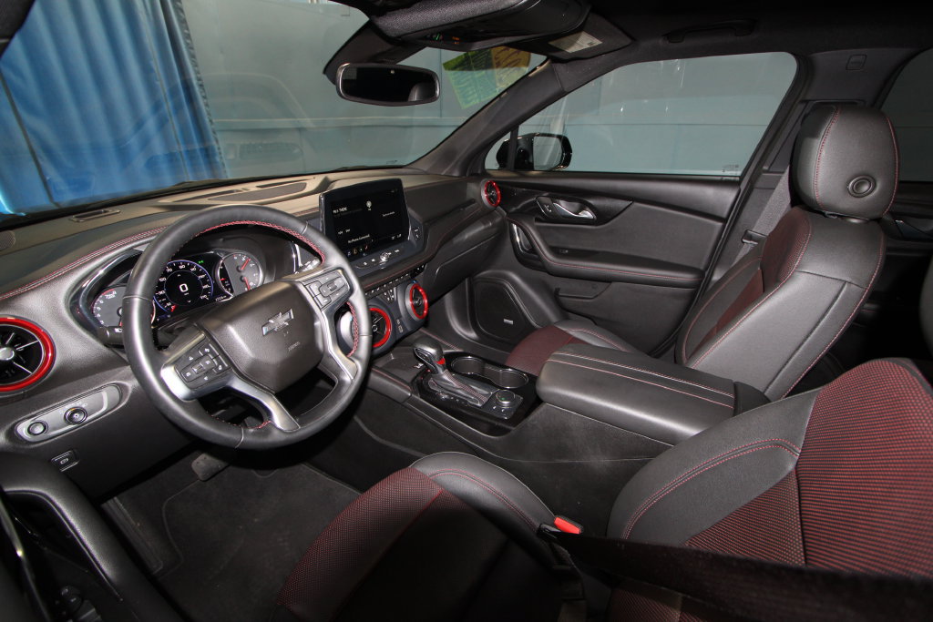 2023 Chevrolet Blazer RS - Photo 2