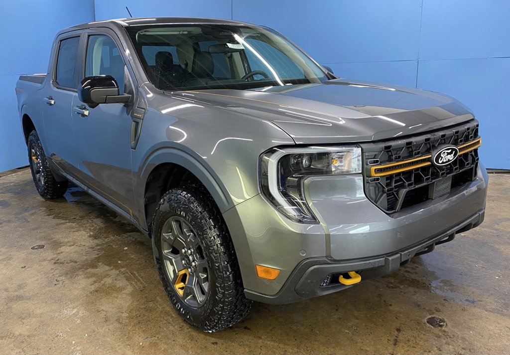 2025 Ford Maverick Tremor photo 2