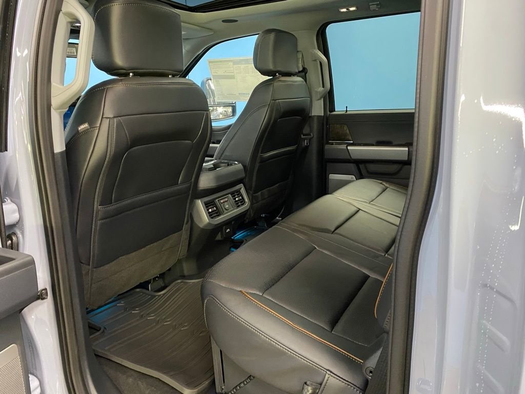 2025 Ford F-250 Super Duty Lariat - Photo 38