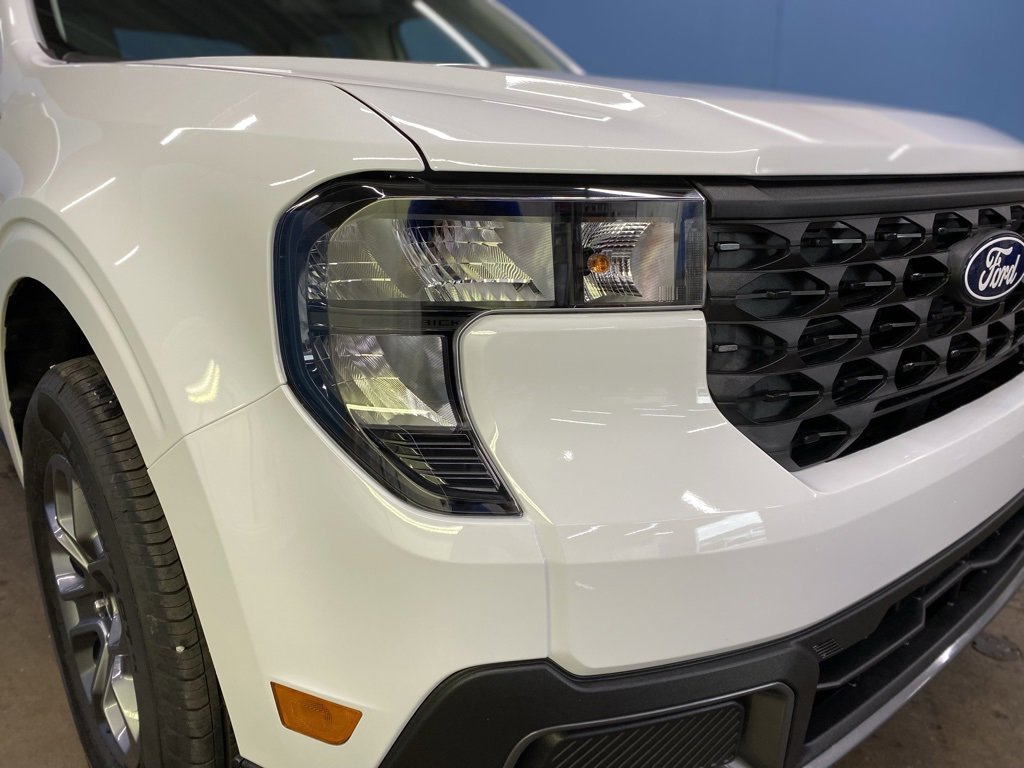 2025 Ford Maverick XLT photo 2