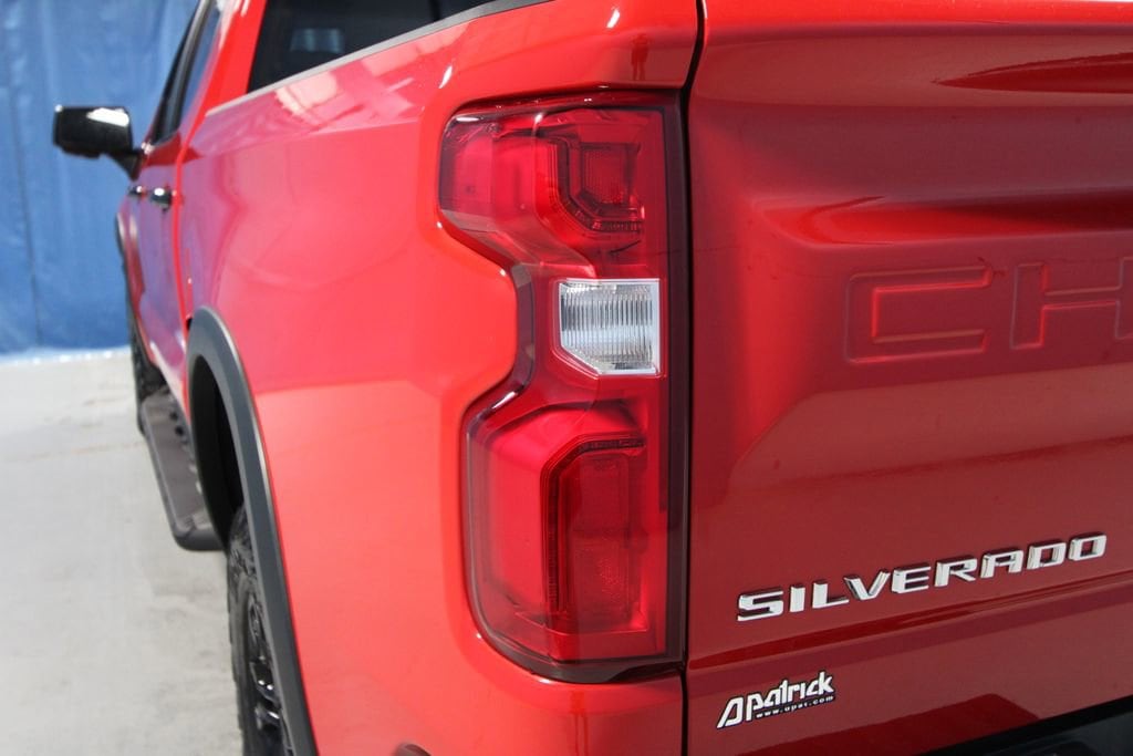 2023 Chevrolet Silverado 1500 ZR2 - Photo 44