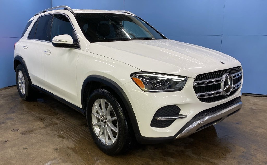 2024 Mercedes Benz GLE 450e photo 2