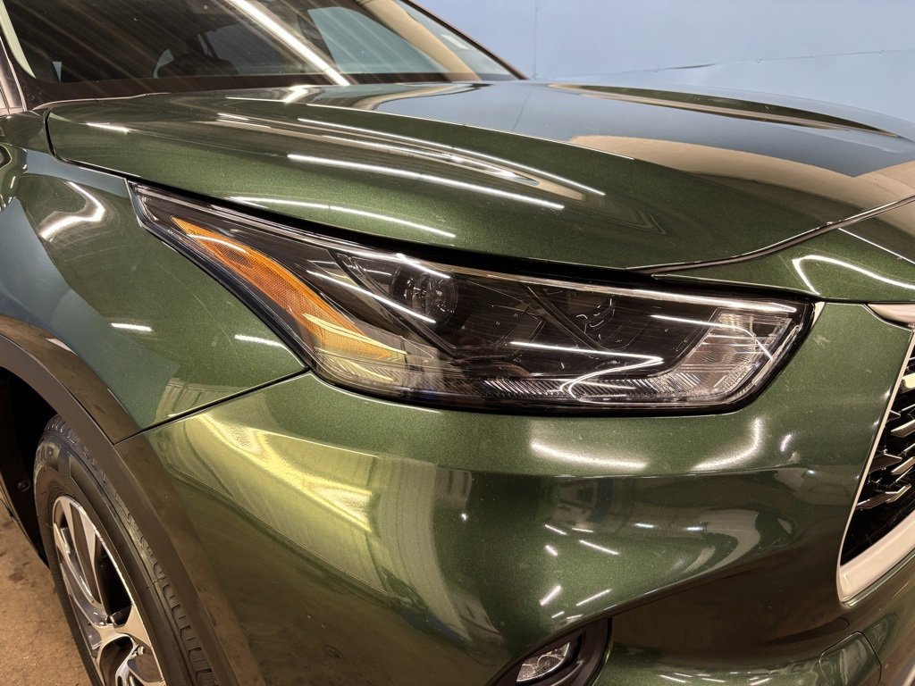 Used 2024 Toyota Highlander XLE with VIN 5TDKDRAH7RS532801 for sale in Lebanon, IN