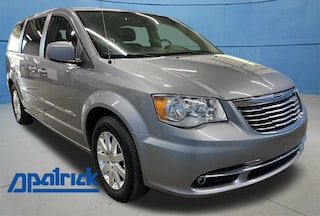 2015 Chrysler Town & Country Touring Van 2C4RC1BG2FR694025