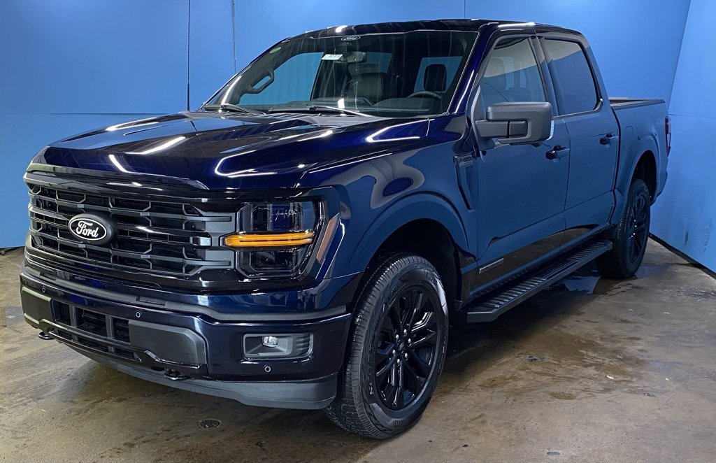 2025 Ford F-150 XLT photo 4