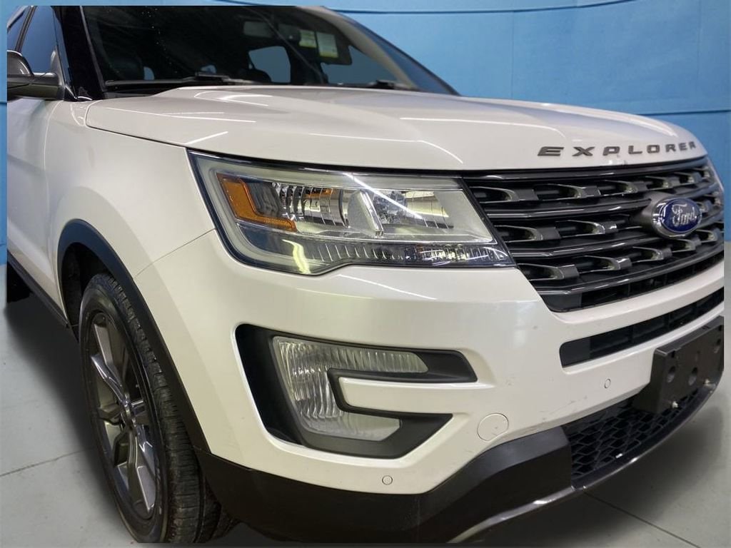 Used 2017 Ford Explorer XLT SUV
