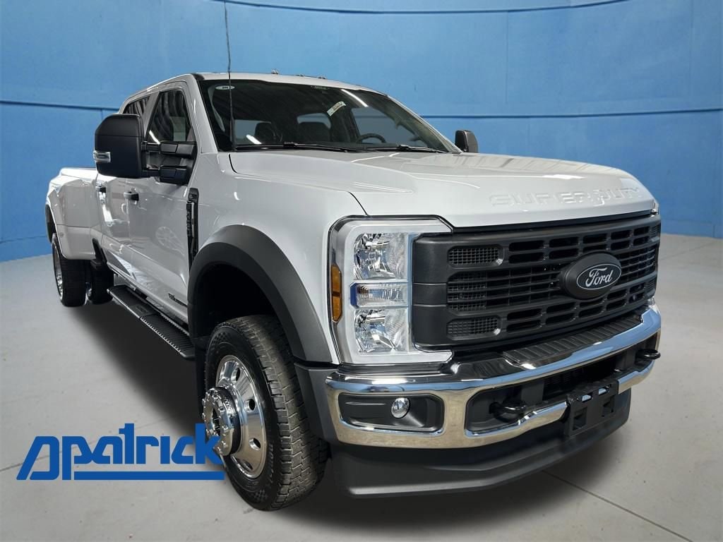 2026 Ford F-450 XL 4x4 Crew Cab 8' Box DRW's photo