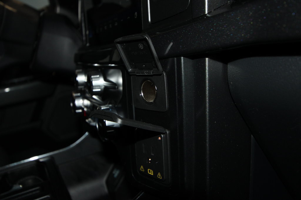 2023 Ford F-150 XLT - Photo 24
