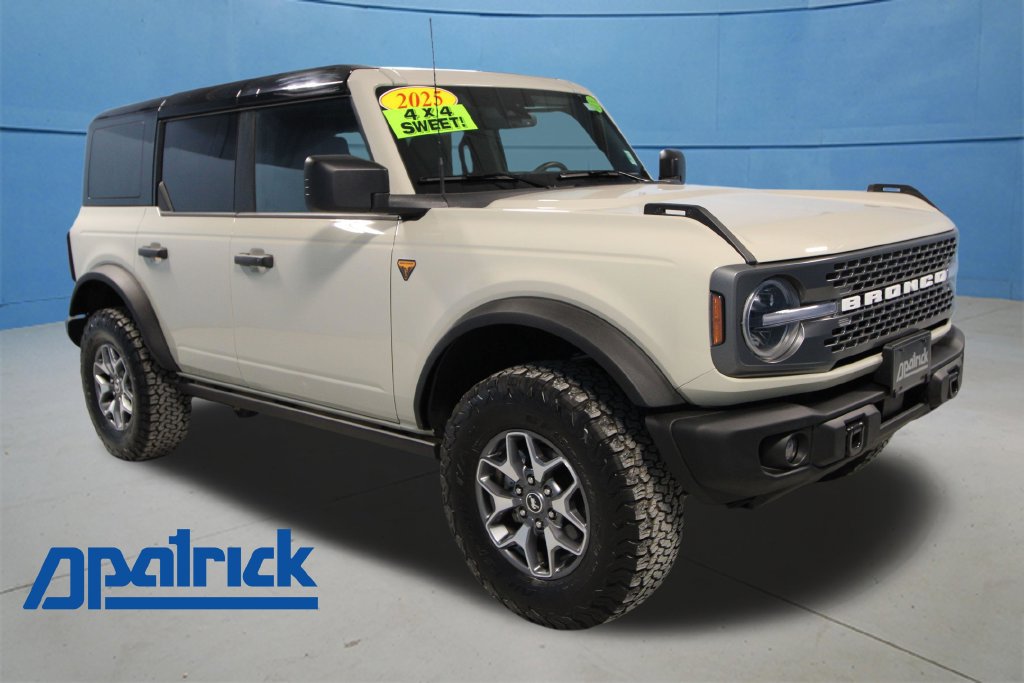 2025 Ford Bronco Badlands SUV 1FMEE9BP8SLA62927