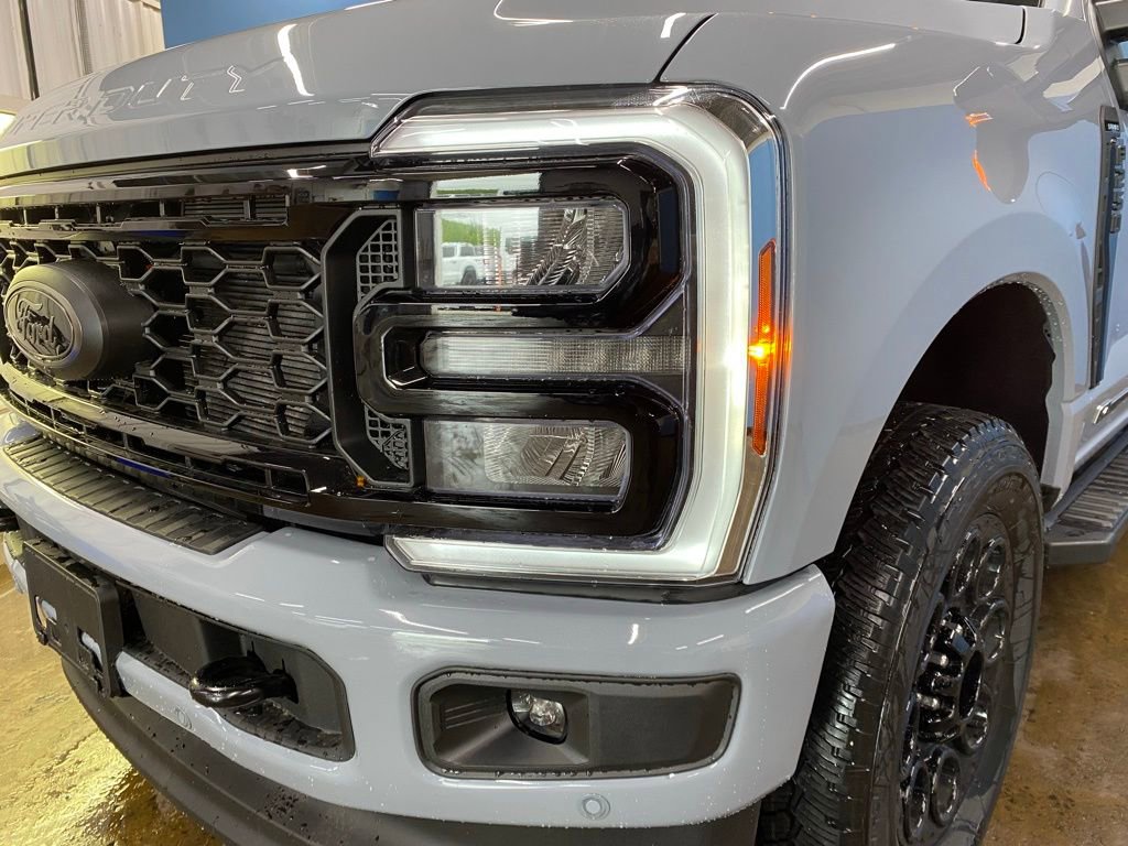 2025 Ford F-250 Super Duty Lariat - Photo 6