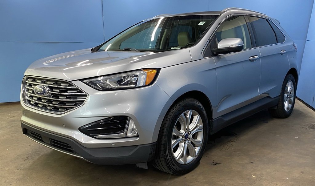 2020 Ford Edge Titanium photo 4