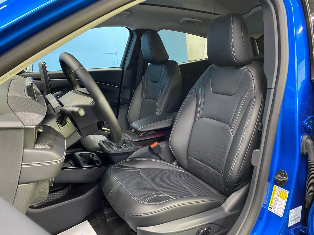 2025 Ford Mustang Mach-E Premium - Photo 18