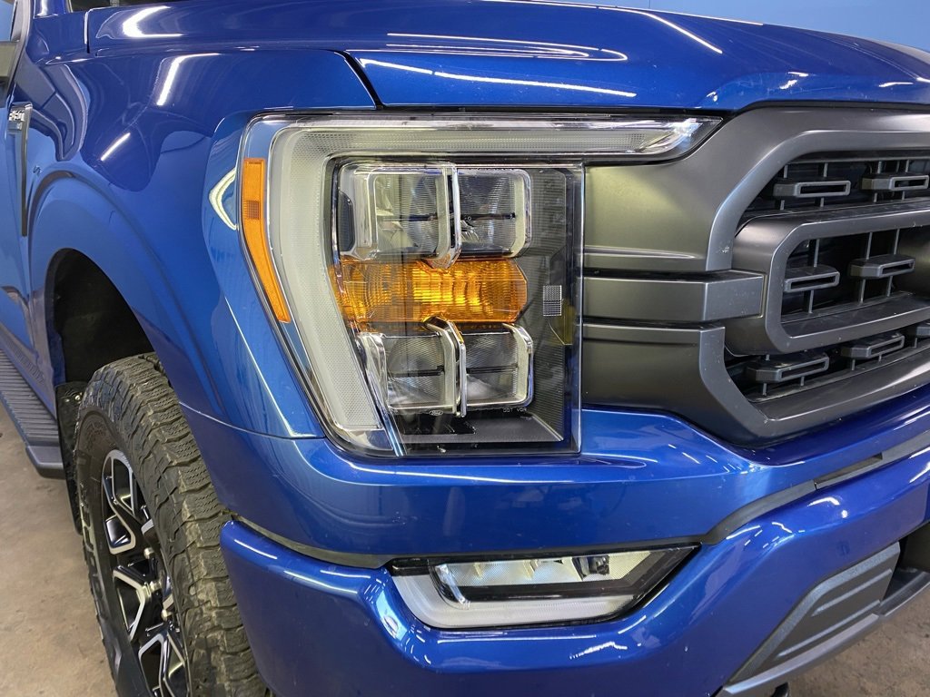 2022 Ford F-150 XLT photo 2