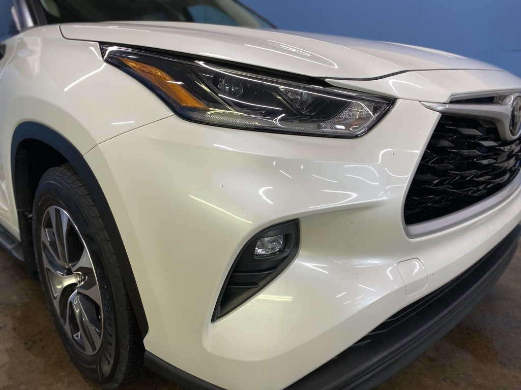 Used 2021 Toyota Highlander XLE with VIN 5TDGZRBH6MS523330 for sale in Lebanon, IN