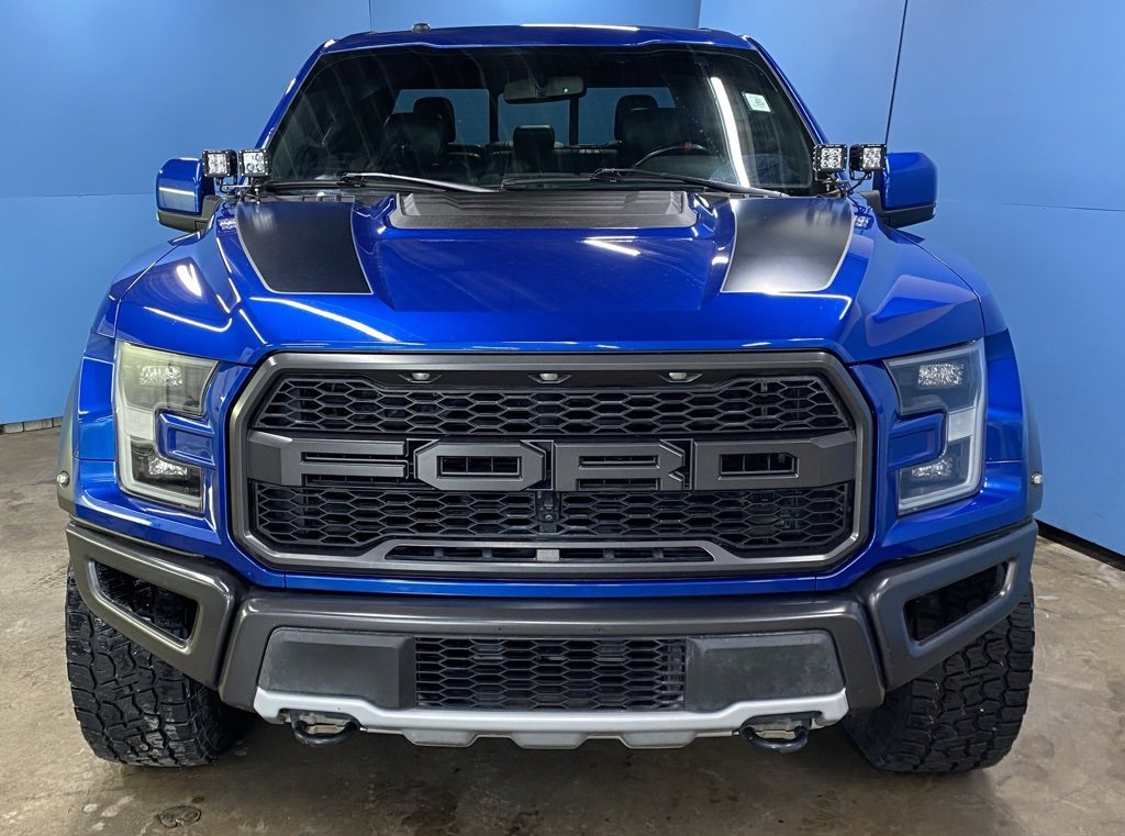 2018 Ford F-150 Raptor photo 2
