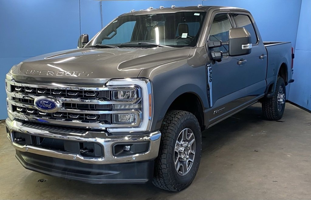 Used 2023 Ford F-350 Lariat Truck Crew Cab