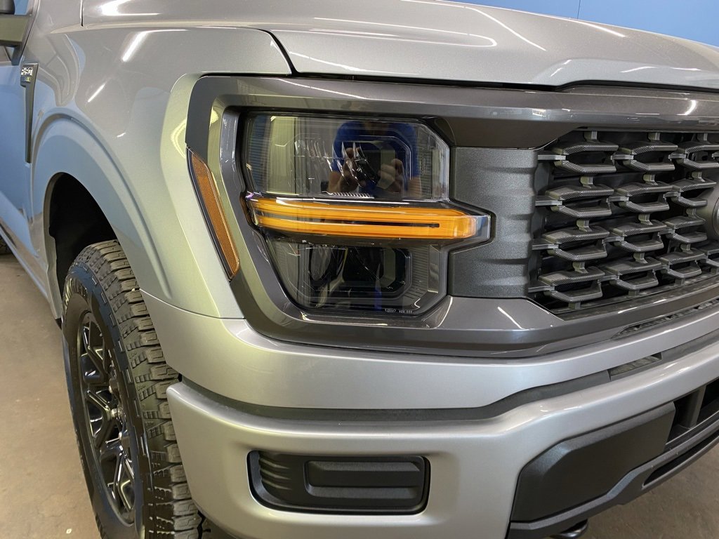 2025 Ford F-150 STX photo 3