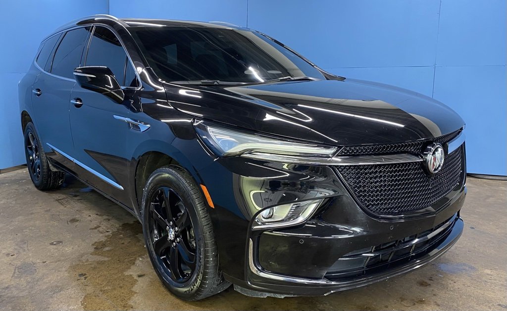 2023 Buick Enclave Essence photo 2