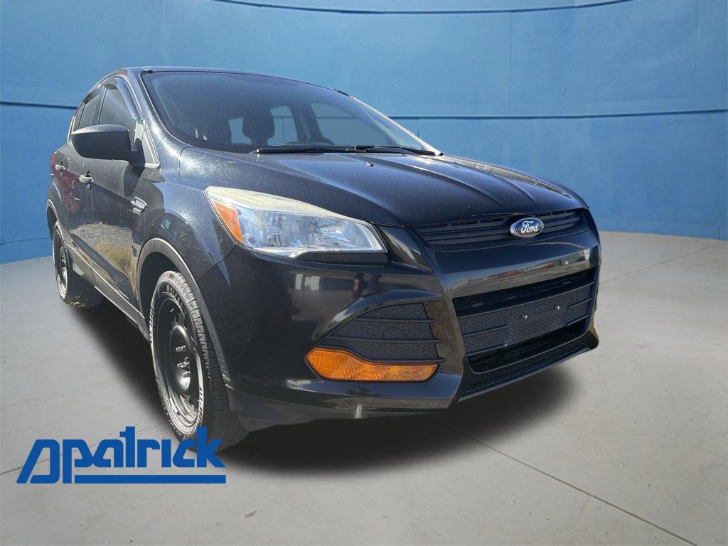 2013 Ford Escape S SUV 1FMCU0F71DUB14007