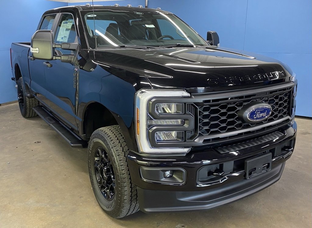 2026 Ford F-250 Super Duty XL's photo