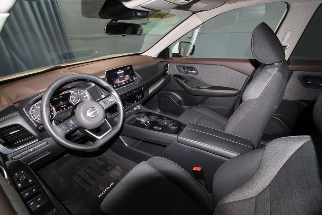 Used 2022 Nissan Rogue SV 4D Sport Utility