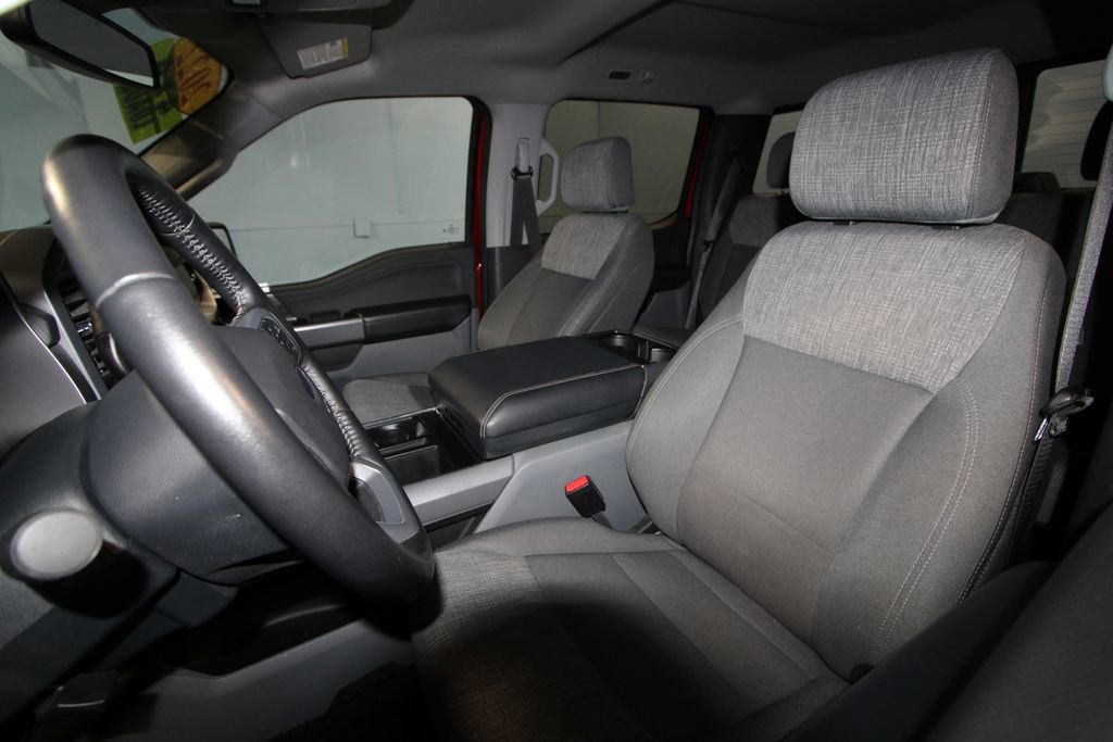 2022 Ford F-150 XLT photo 2