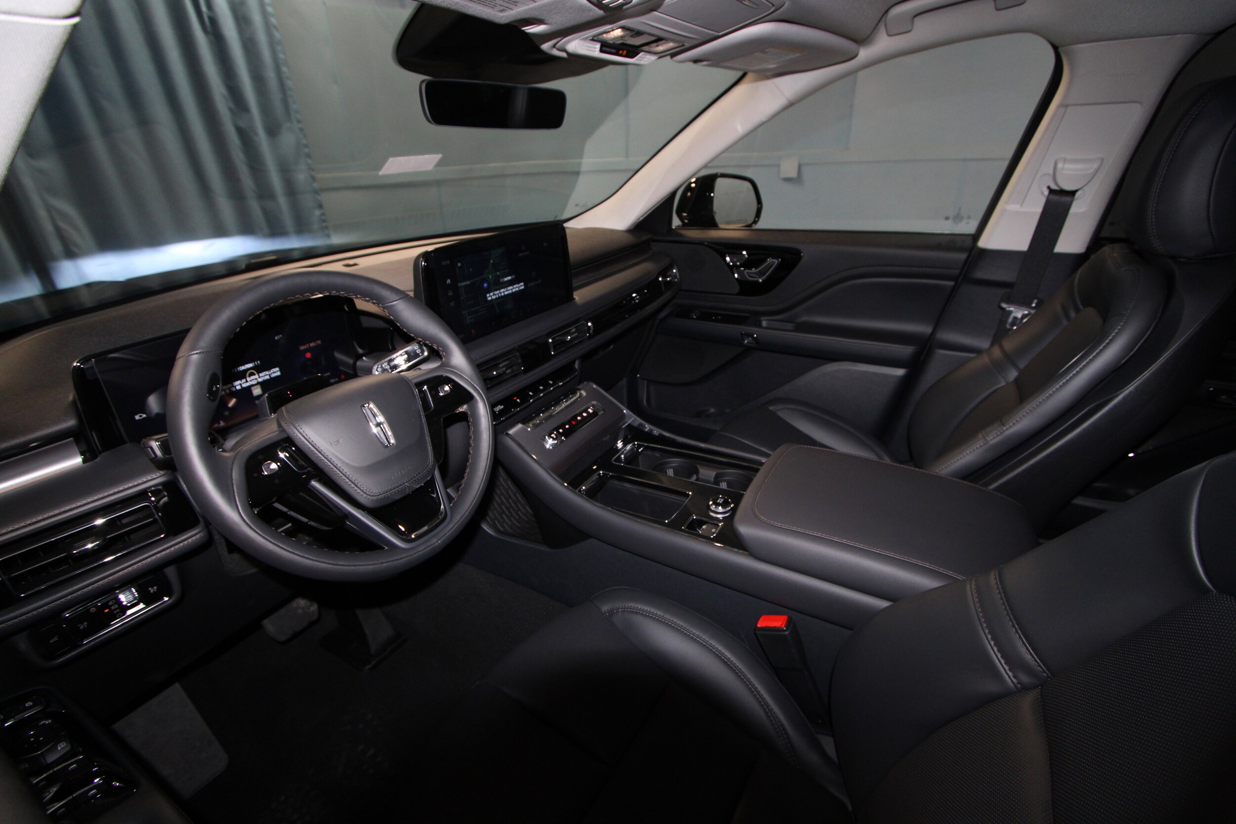 2026 Lincoln Aviator Premiere photo 3