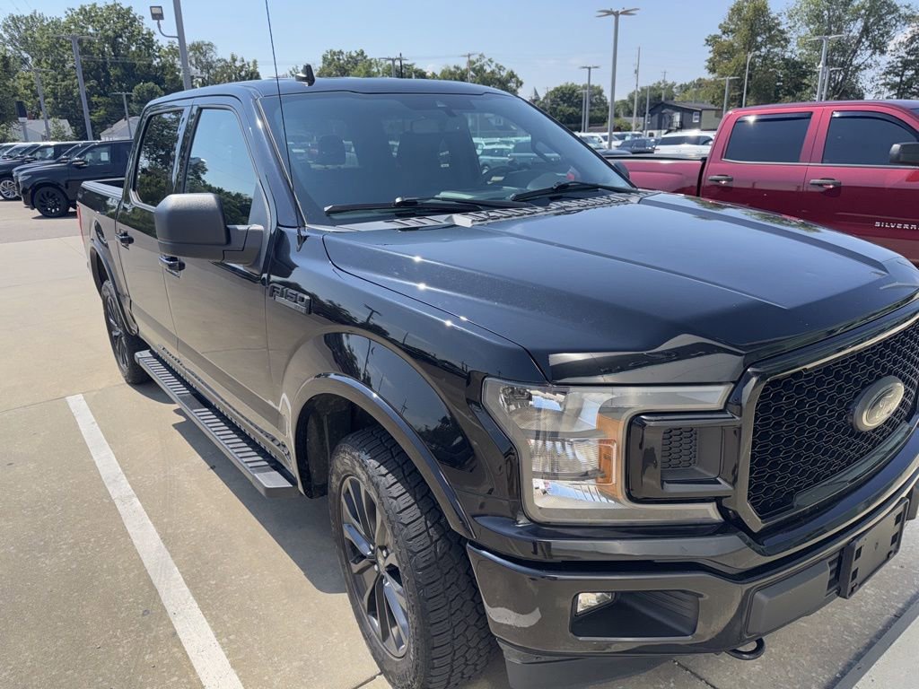 2020 Ford F-150 XLT photo 2