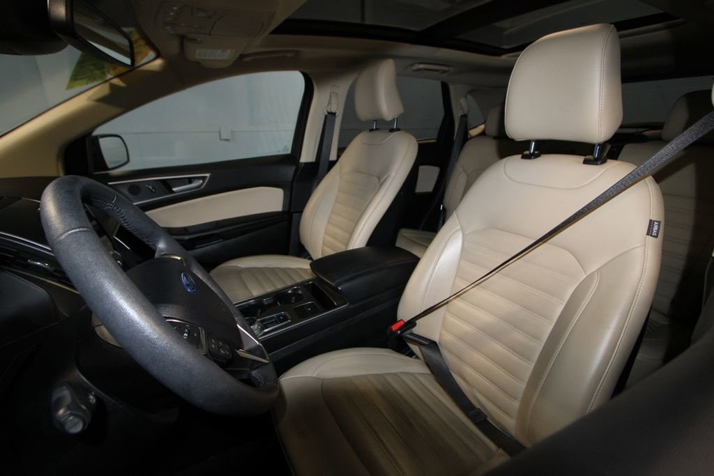 Used 2024 Ford Edge SEL 4D Sport Utility