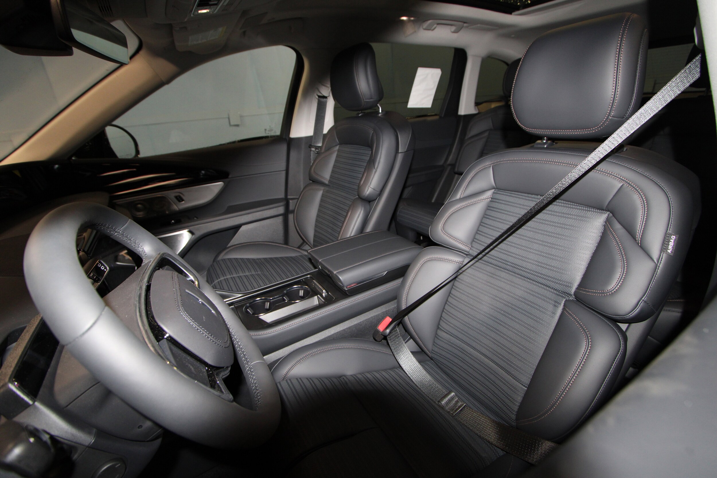 2026 Lincoln Nautilus Reserve photo 4