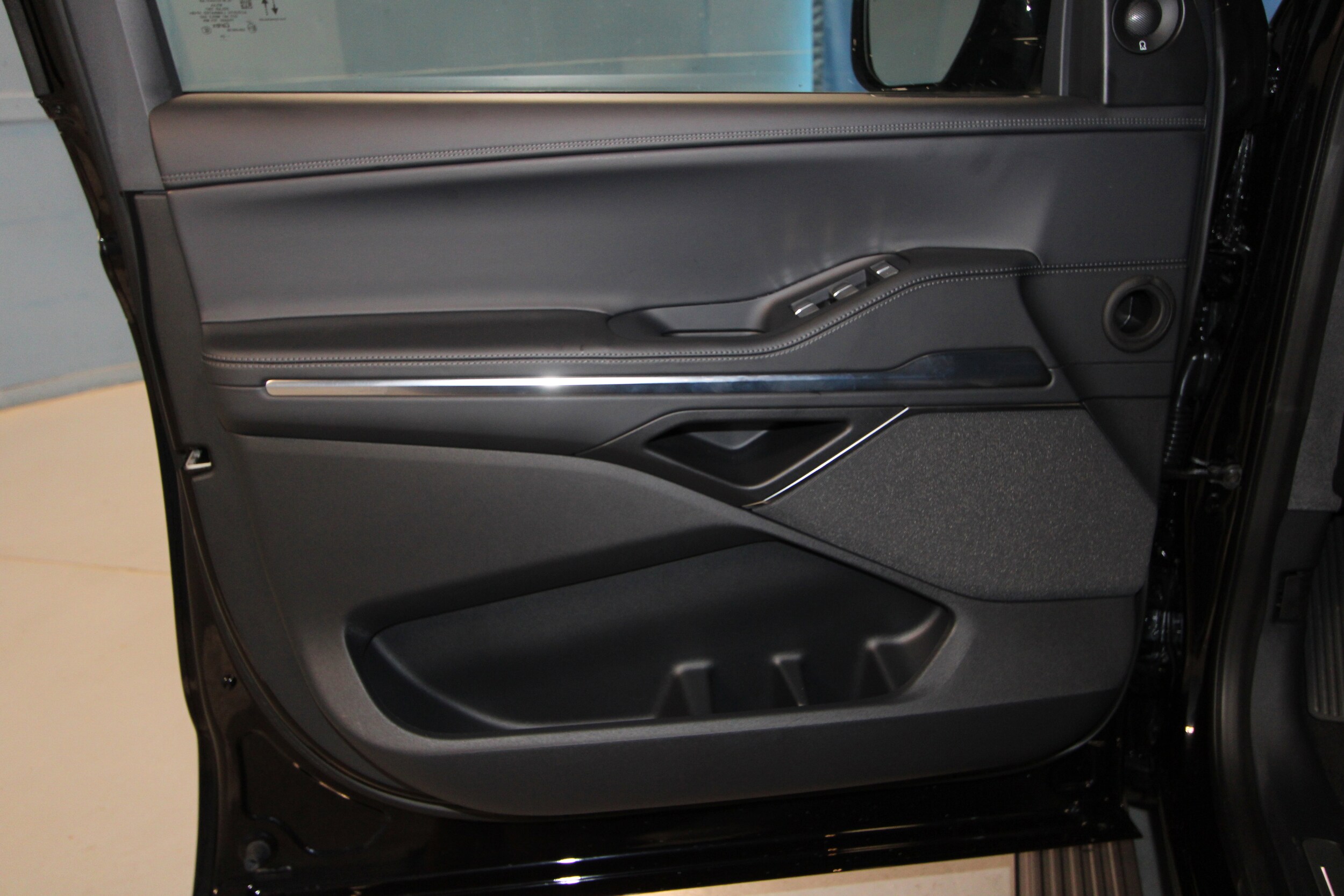 2025 Lincoln Navigator L Reserve photo 4