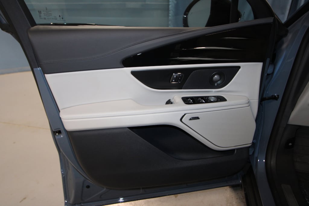 New 2026 Lincoln Nautilus Reserve SUV