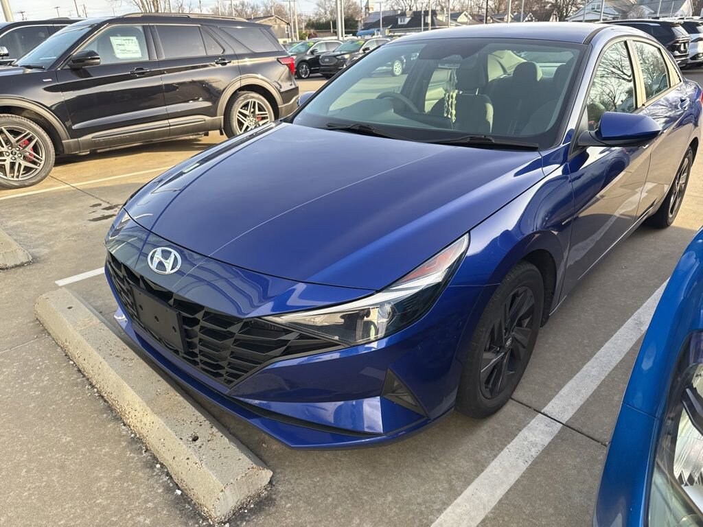 Used 2021 Hyundai Elantra SEL 4D Sedan