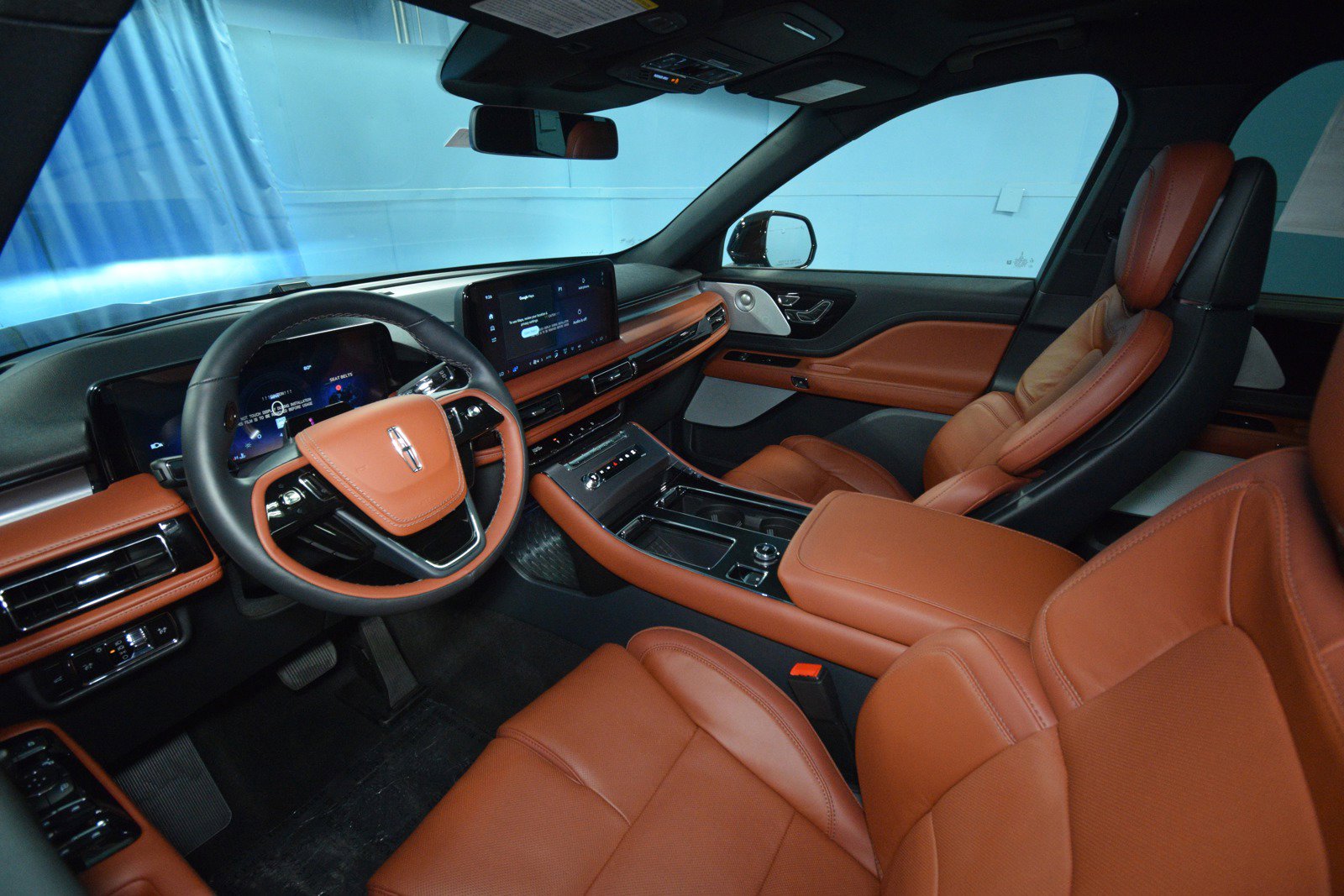 2025 Lincoln Aviator Reserve photo 3