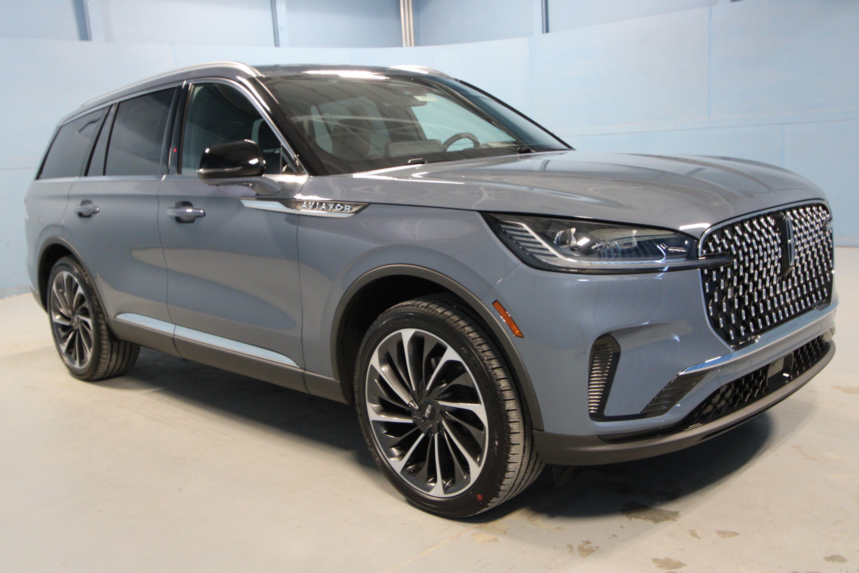 2027 Lincoln Aviator