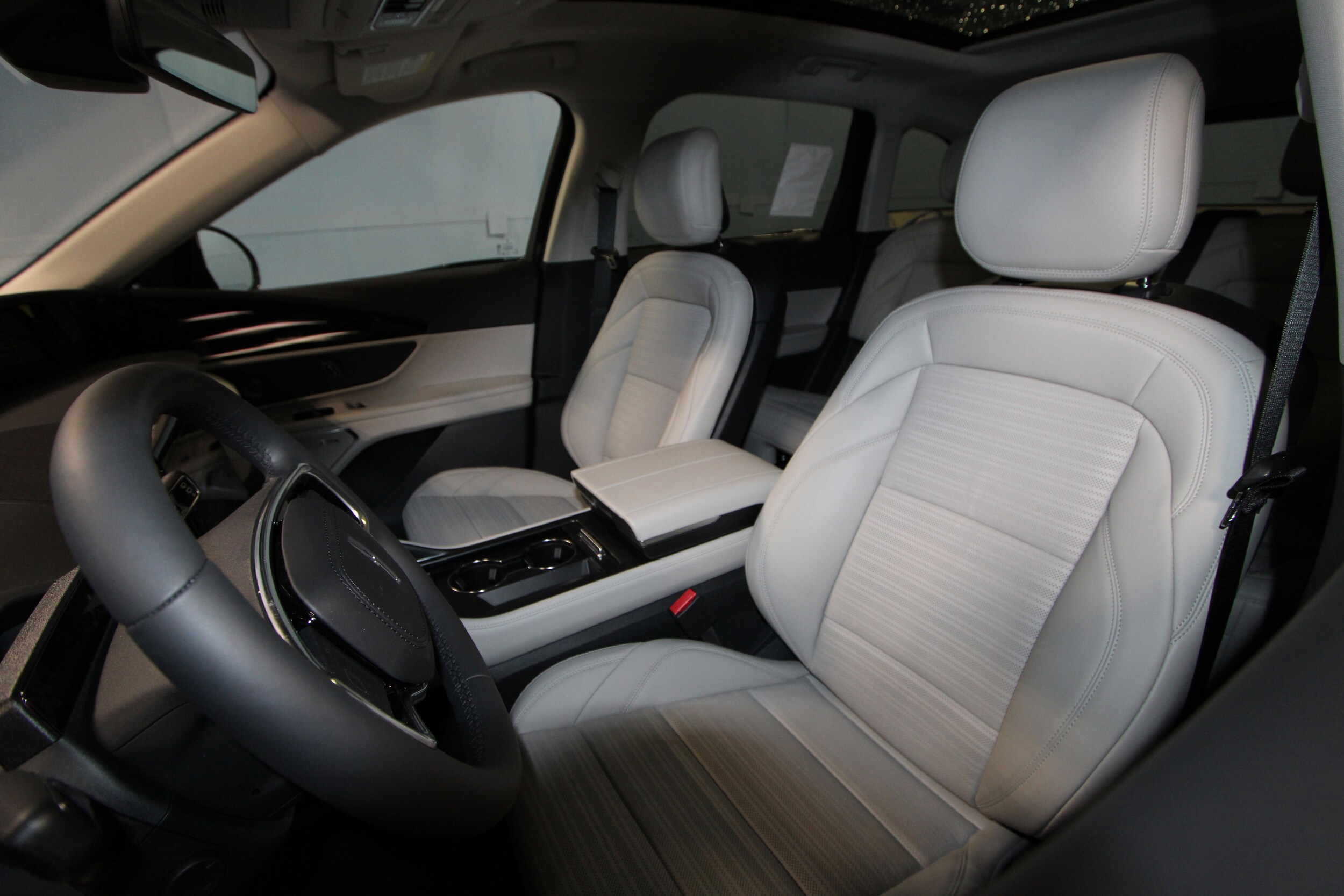 2026 Lincoln Nautilus Reserve photo 4