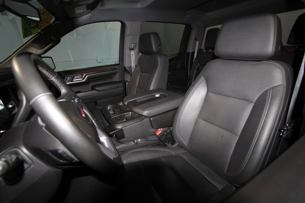 2024 Gmc Sierra 1500 SLT photo 3