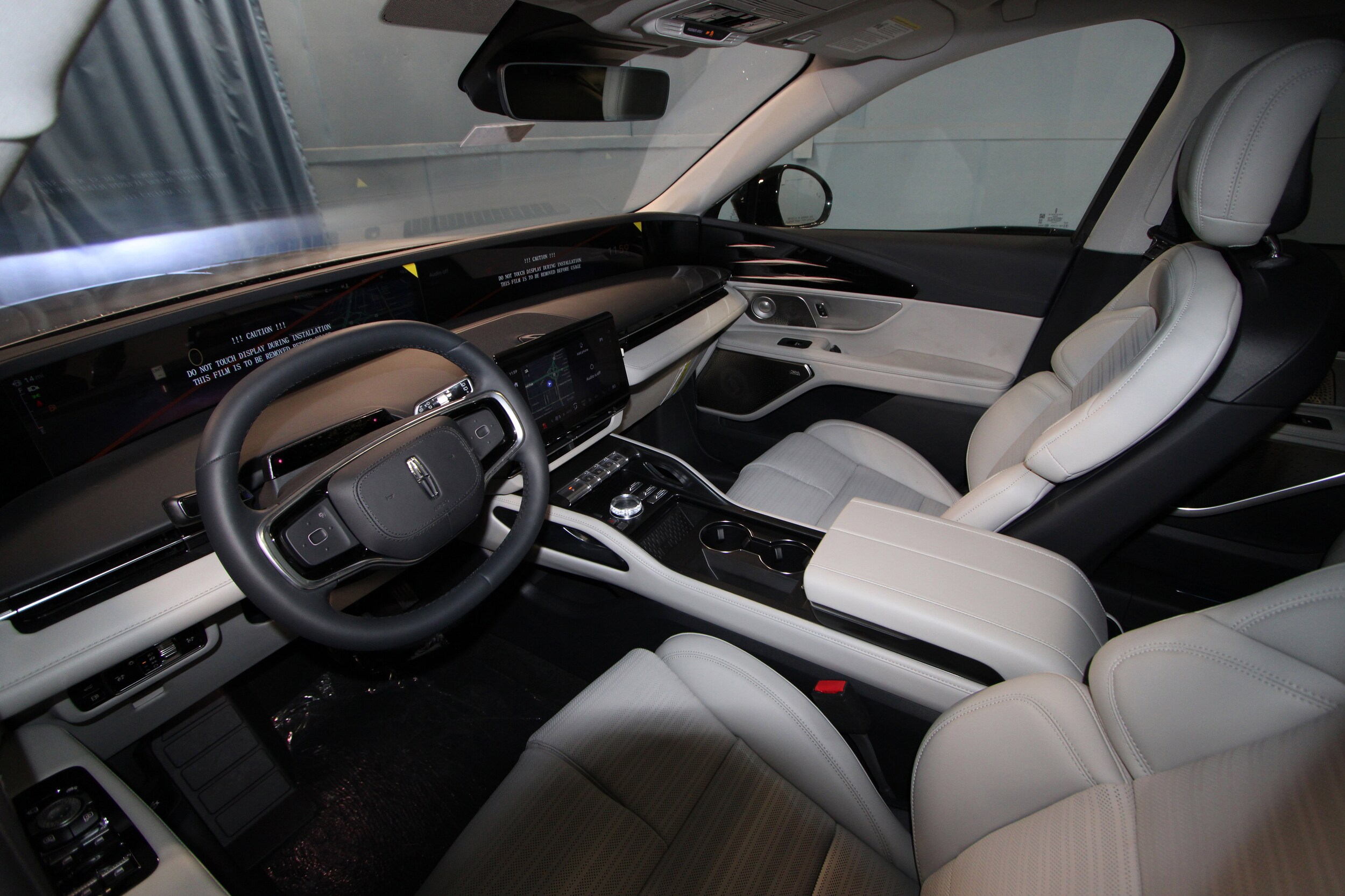 2026 Lincoln Nautilus Reserve photo 3