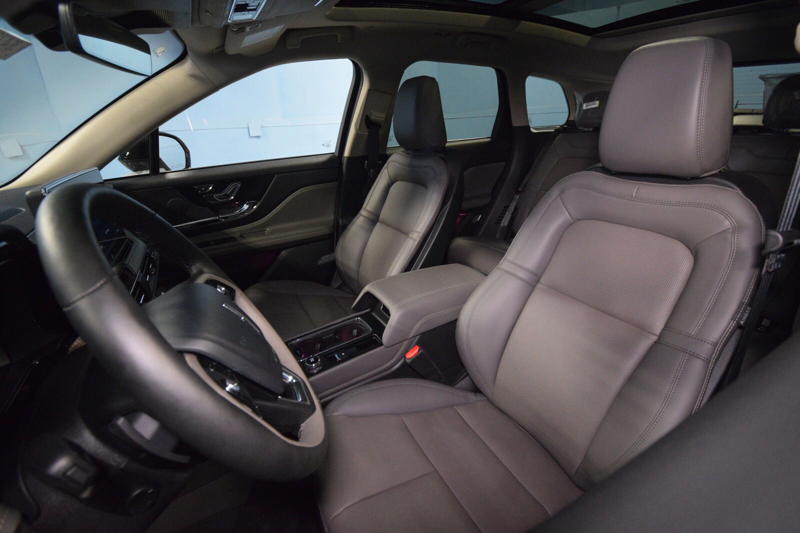 2025 Lincoln Corsair Grand Touring photo 4