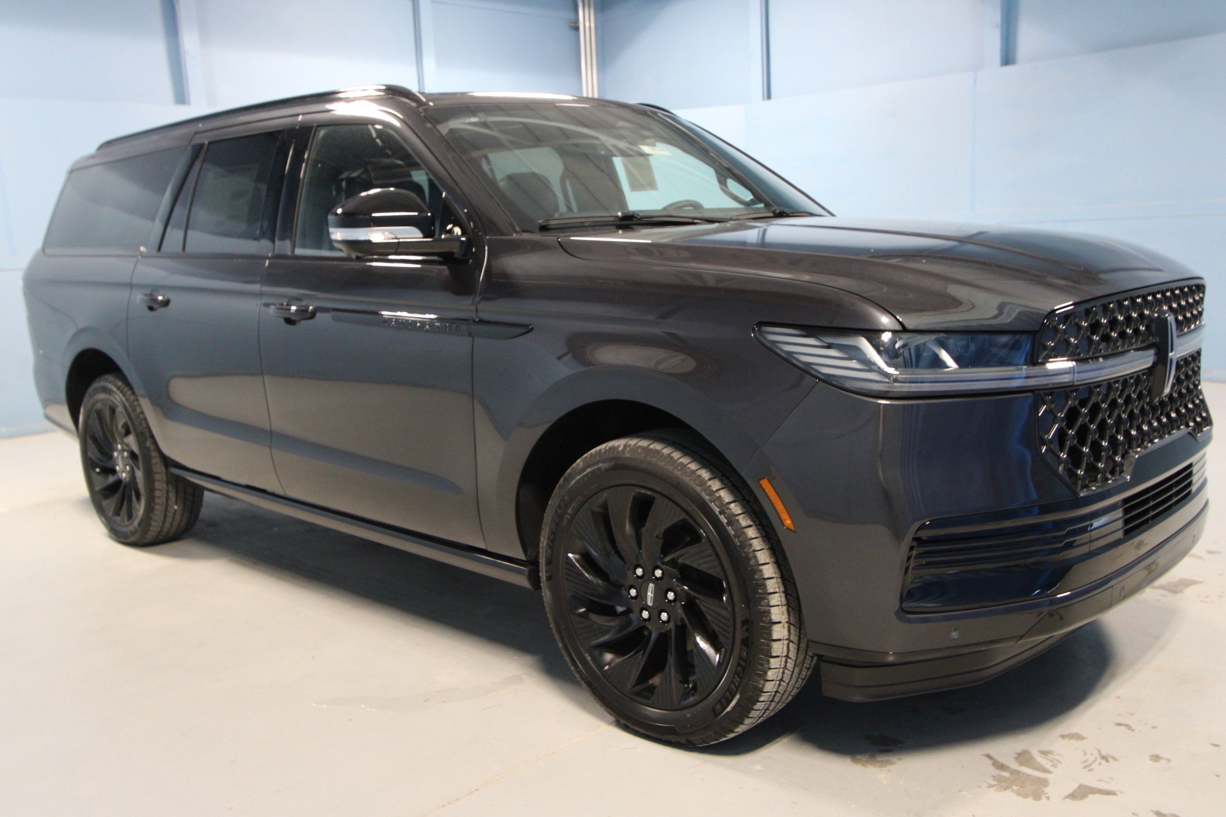 2027 Lincoln Navigator L