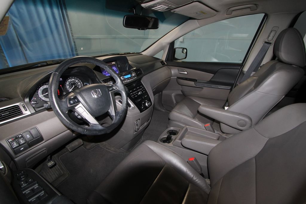 2013 Honda Odyssey EX-L photo 2