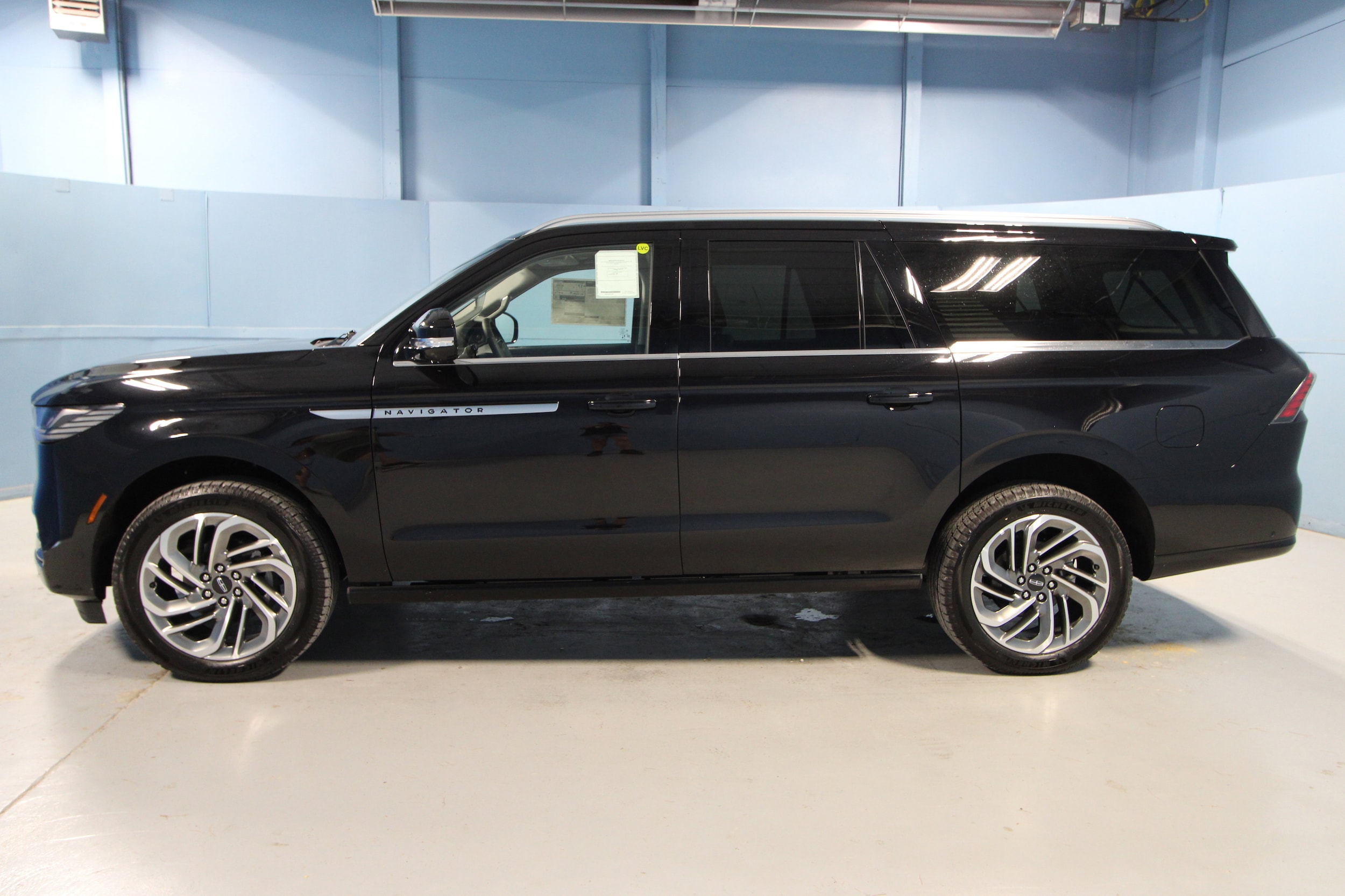 2025 Lincoln Navigator Reserve L - Photo 34