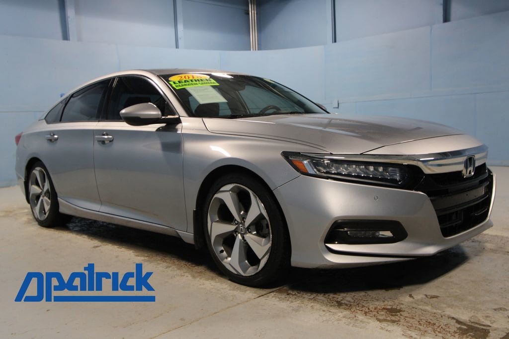 Used 2018 Honda Accord Touring 4D Sedan