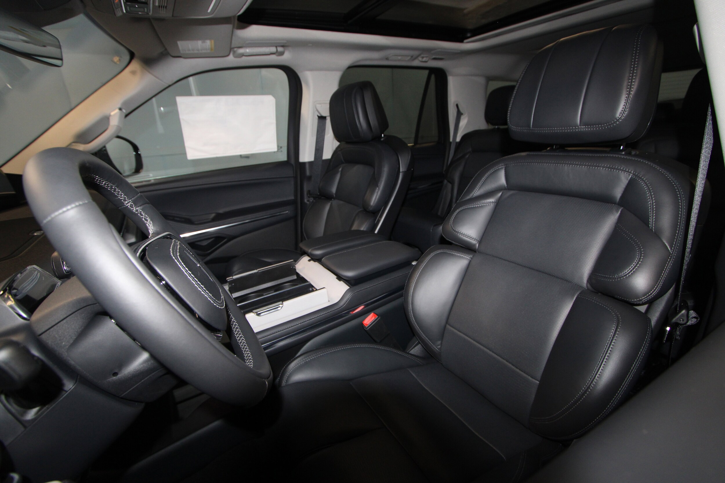 2025 Lincoln Navigator Reserve photo 4