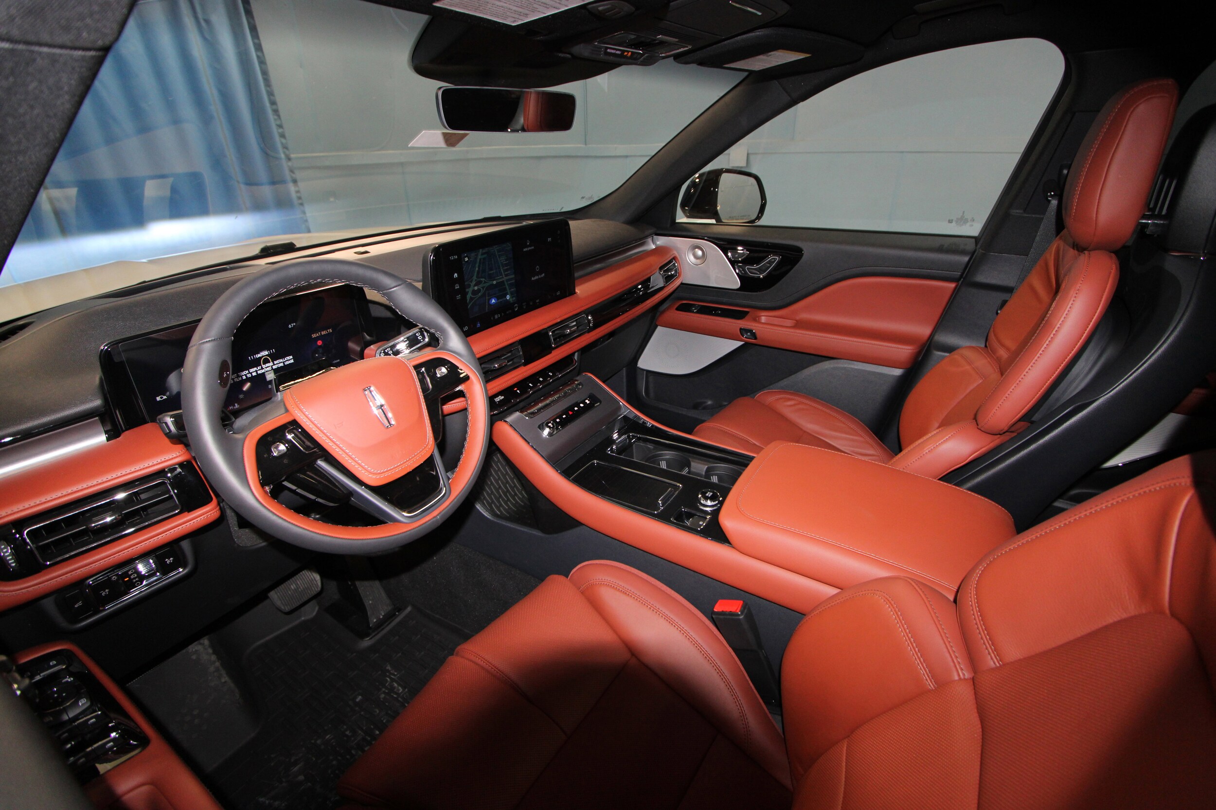 2025 Lincoln Aviator Reserve photo 3