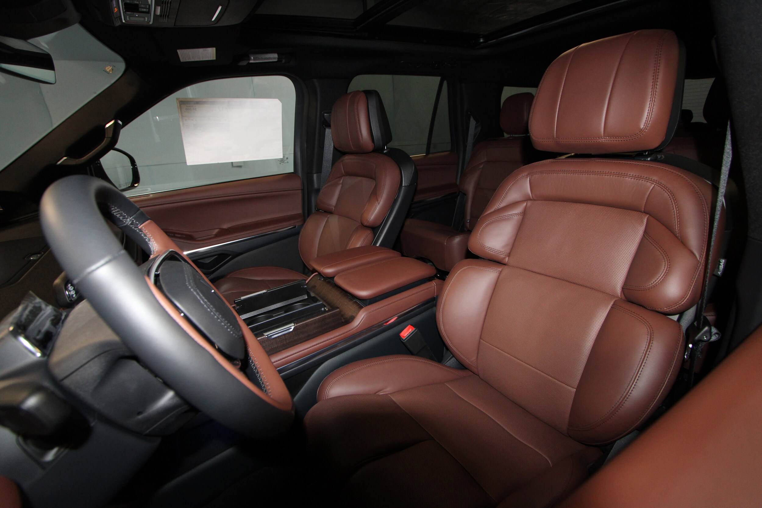 2025 Lincoln Navigator L Reserve photo 3