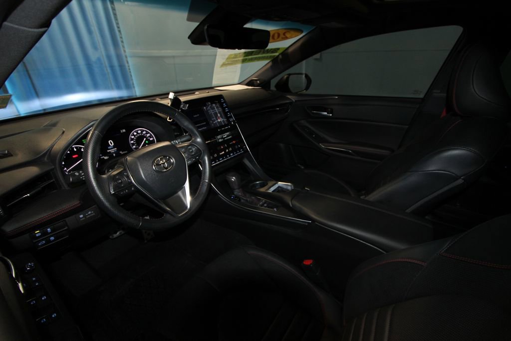 2021 Toyota Avalon TRD photo 2