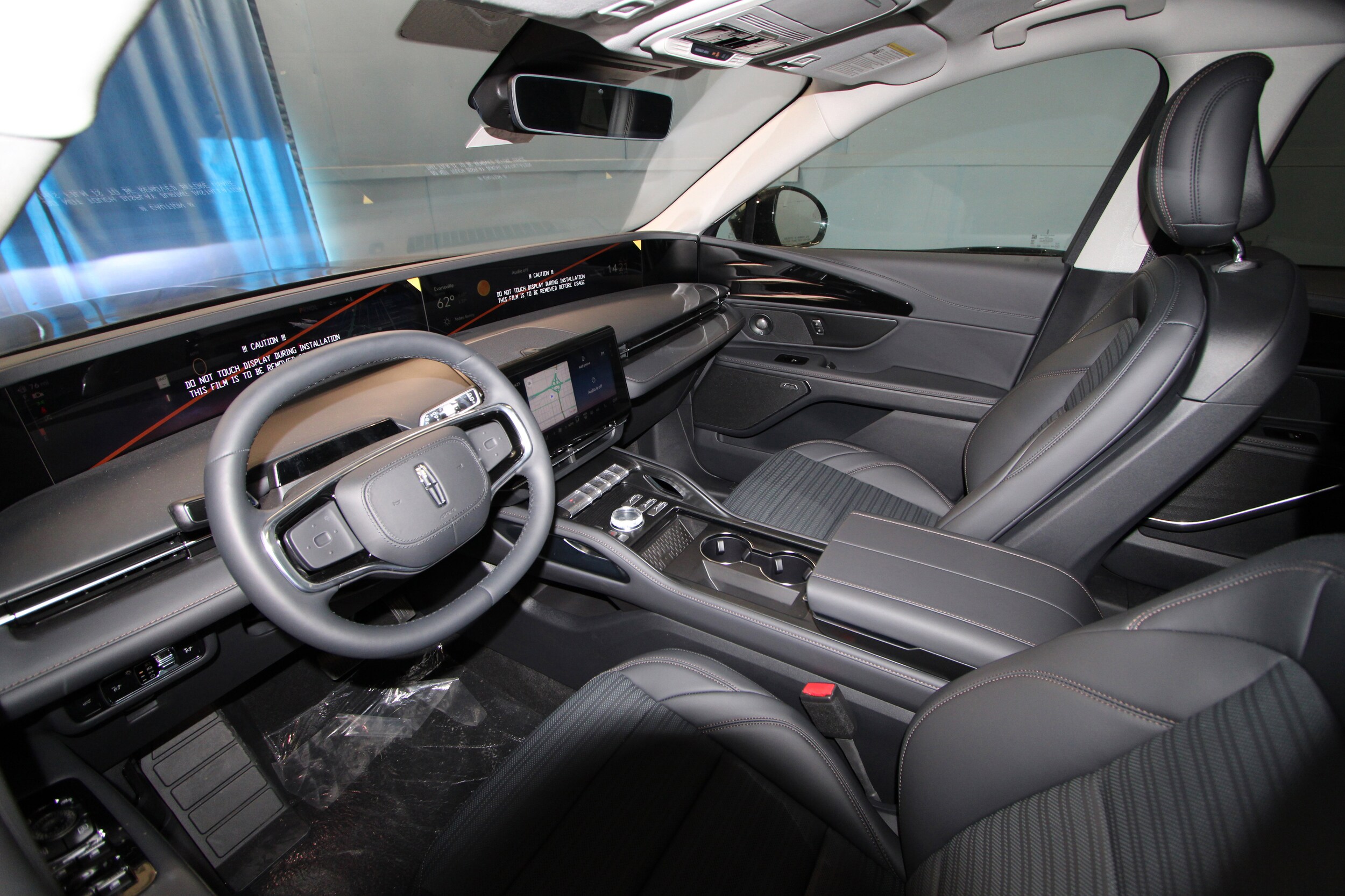 2026 Lincoln Nautilus Reserve photo 3