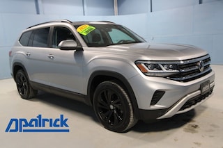 2022 Volkswagen Atlas 3.6L V6 SE w/Technology 4D Sport Utility 1V2KR2CA3NC539439